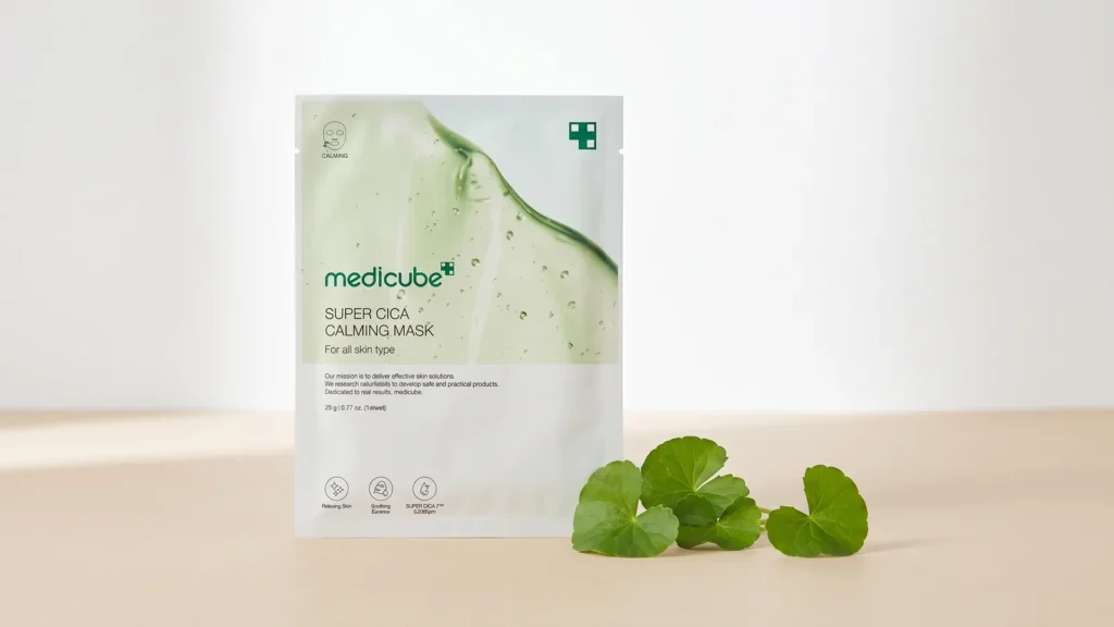 MEDICUBE Super Cica Calming Mask lakštinė veido kaukė – Jautrios odos vyrams priežiūra (korėjietiška kosmetika)