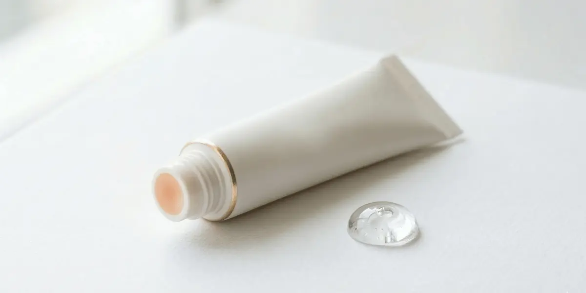 Lūpų pūslelinės gydymas ir raminantis balzamas