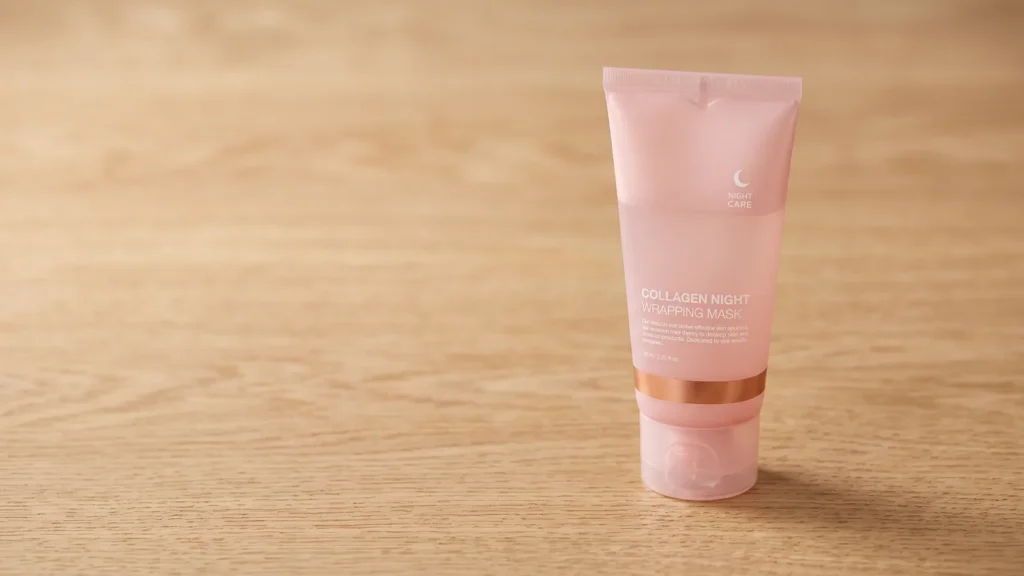 MEDICUBE Collagen Night Wrapping Mask veido kaukė – Korėjietiškas drėkiklis riebiai dehidratuotai odai